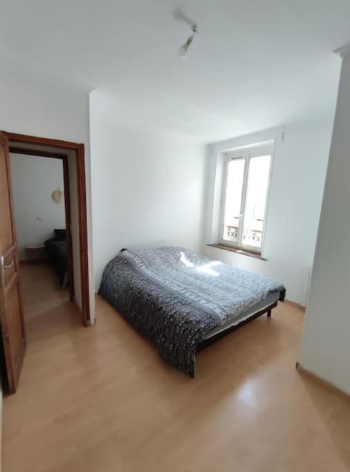 Duplex Cosy Lägenhet Gonesse Exteriör bild