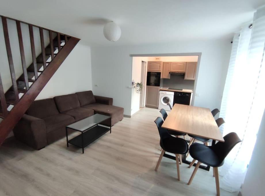 Duplex Cosy Lägenhet Gonesse Exteriör bild