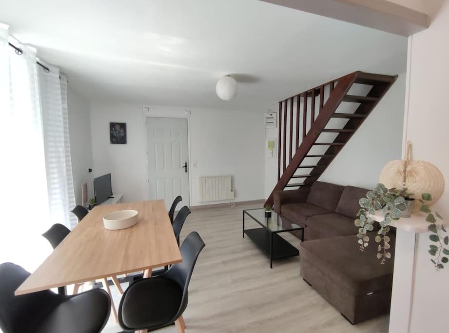 Duplex Cosy Lägenhet Gonesse Exteriör bild