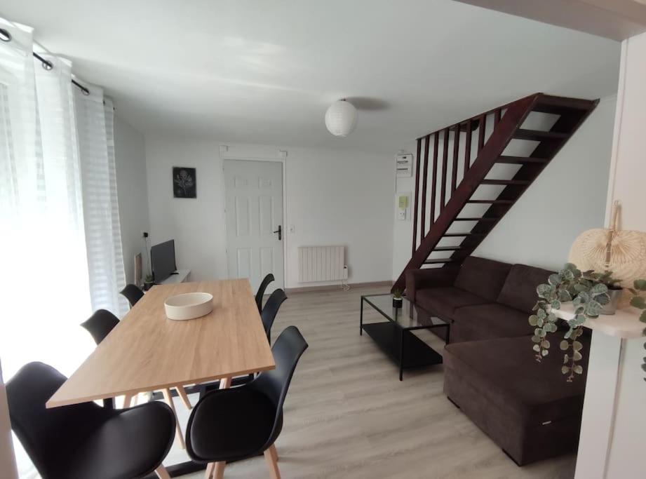 Duplex Cosy Lägenhet Gonesse Exteriör bild